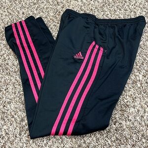 ADIDAS pants 💕